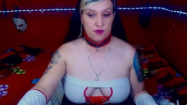 MATURE_Randy's cam snapshot