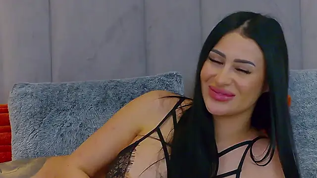 EmyLaveau live sex cam