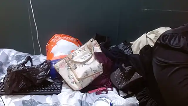 FATTYPUSSY31's cam snapshot