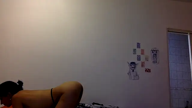 kendrafarq's cam snapshot