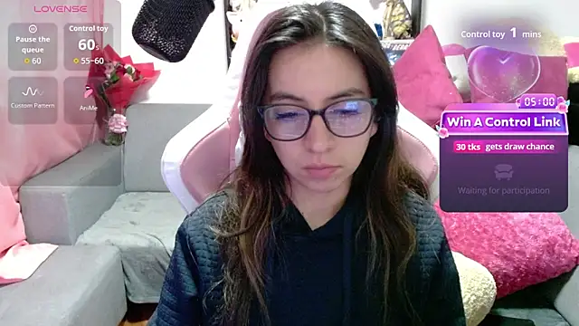 Maggie_Fox3's cam snapshot