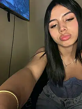 Laura-Khalifa live sex cam