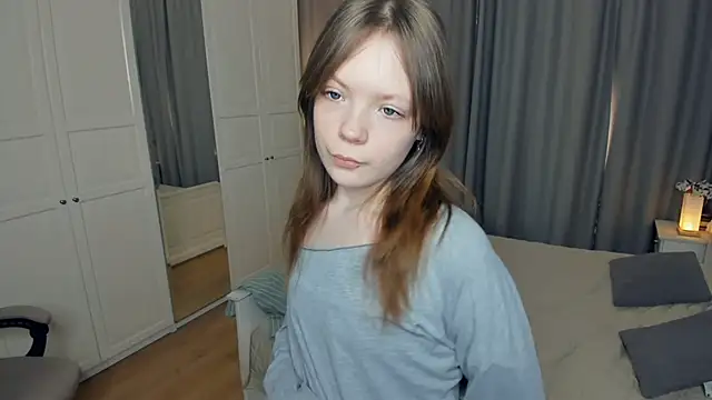 LavenderMitten's cam snapshot