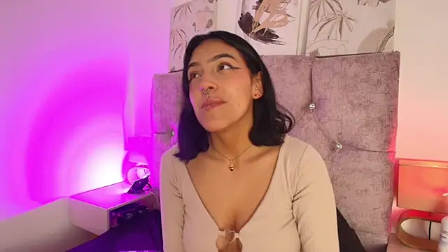 Dulce_Bella_'s cam snapshot