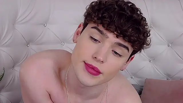 RobbyCharming live sex cam