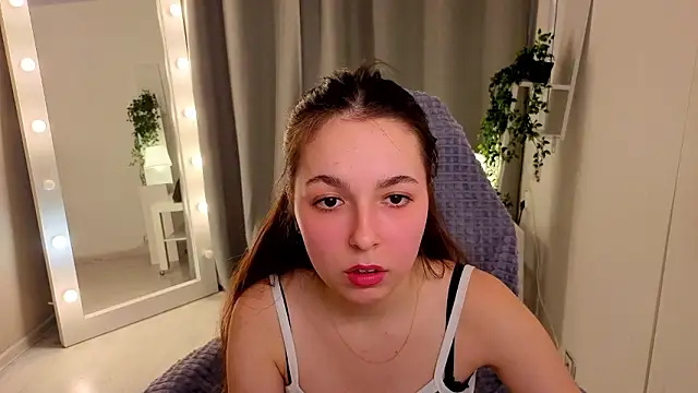 BellaThery's cam snapshot