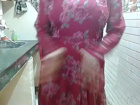 LovingPihu live sex cam