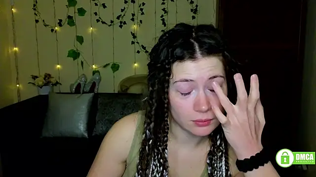 Alicia_redfollow's cam snapshot