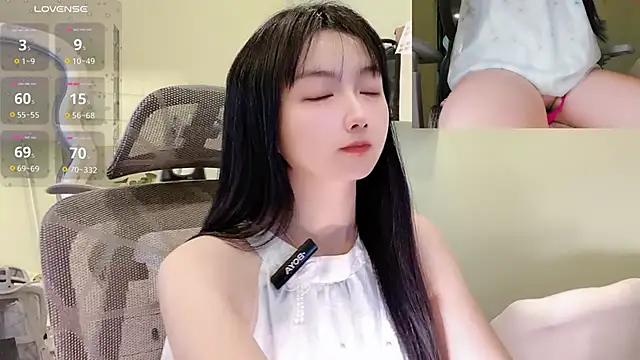 Nery_Asian live sex cam