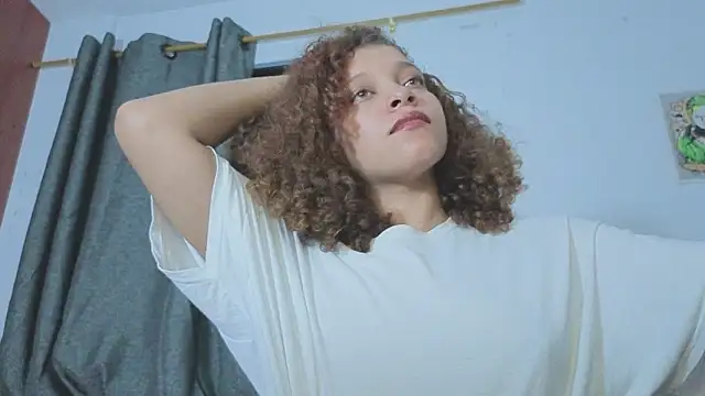 Ada_gales_ live sex cam