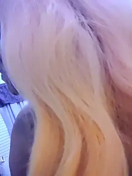 6lue6a6y69's cam snapshot