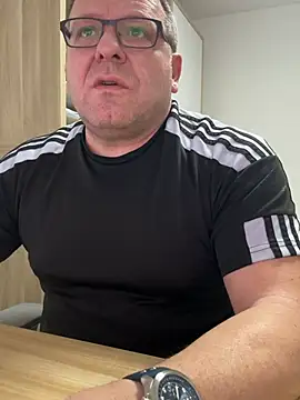 coupleLatinaLovers's cam snapshot