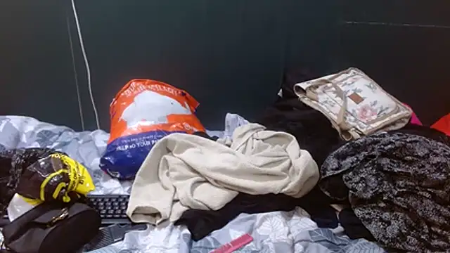 FATTYPUSSY31's cam snapshot