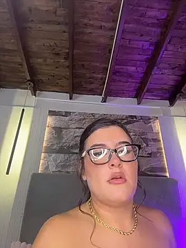 VioletaMaddox live sex cam