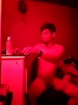 URALZERO420CLOUDS's cam snapshot