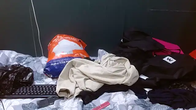 FATTYPUSSY31's cam snapshot