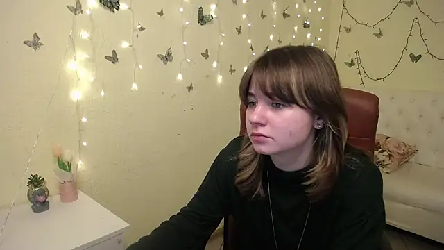 AnnaWest_'s cam snapshot