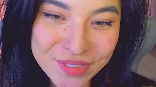 Erika_Moan_'s cam snapshot