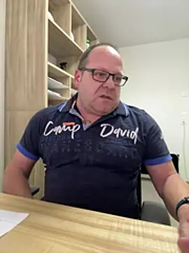 coupleLatinaLovers's cam snapshot