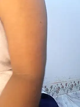 Bristy-'s cam snapshot