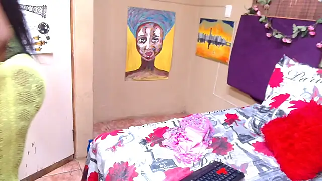 PEBBLES365's cam snapshot