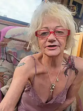 ladyboatlady live sex cam