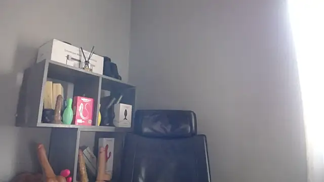 Shaniko89 live sex cam