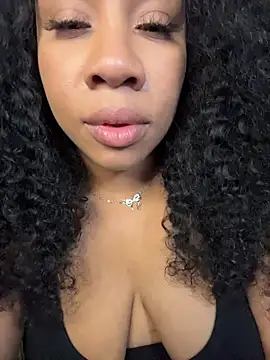 NeliaHexxen live sex cam