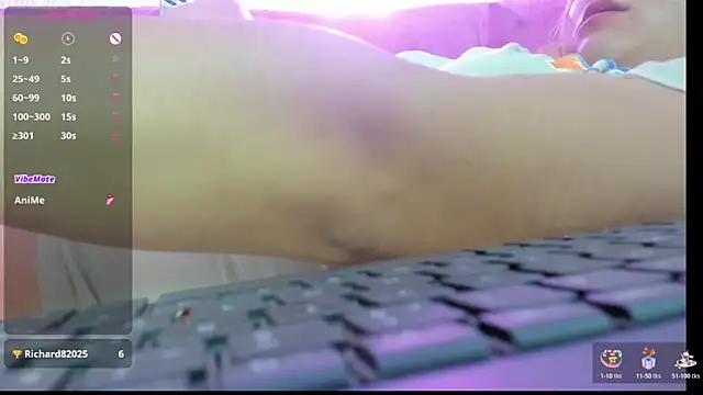 Alice_bloom_ live sex cam