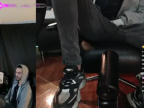 Aaron_malikk's cam snapshot