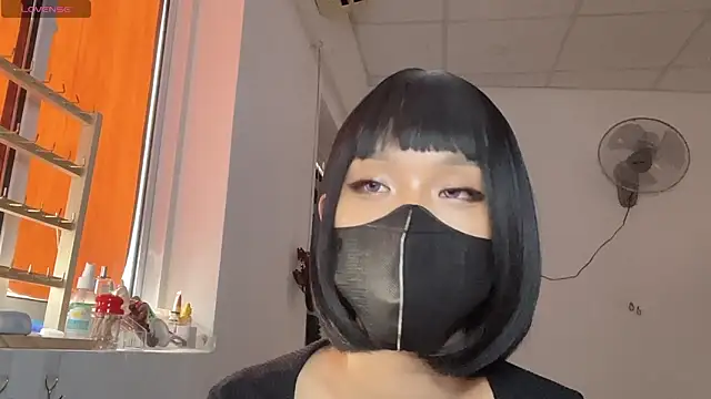 Tieu-May's cam snapshot