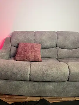 Lucy_699 live sex cam