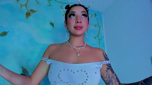 SaturnooStonee's cam snapshot