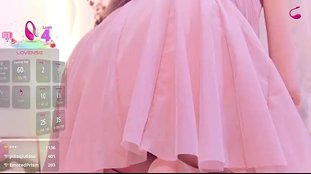 Yr_kitten_333's cam snapshot