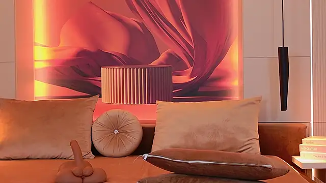 RubyLuxee's cam snapshot