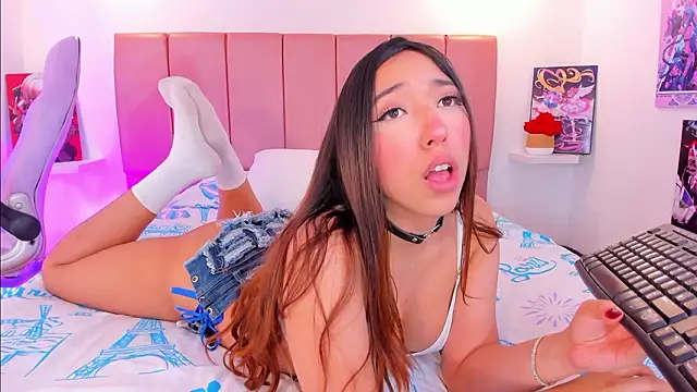 emily__walker live sex cam