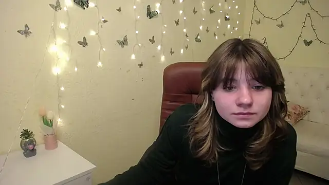 AnnaWest_'s cam snapshot