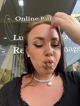 KiraSunshine live sex cam