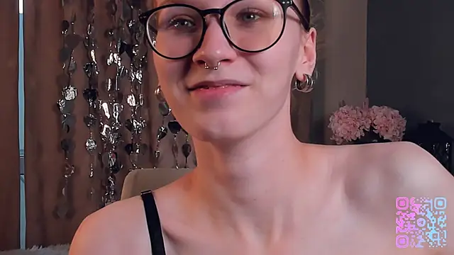 SharylSmalt live sex cam