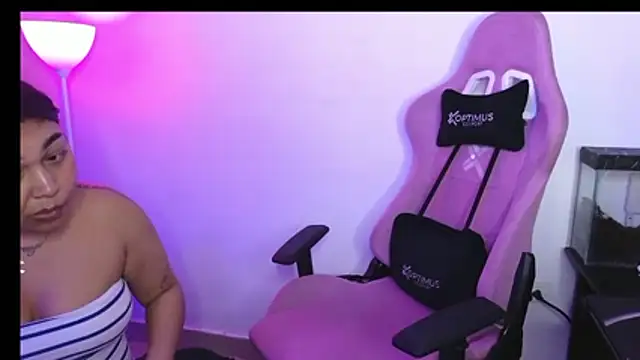 Latin_bigbutt live sex cam