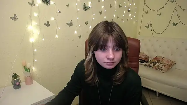 AnnaWest_'s cam snapshot