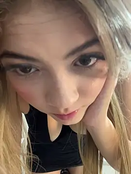 meggan___'s cam snapshot