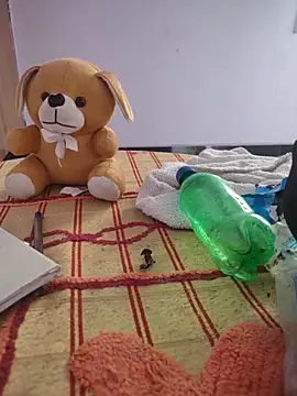 supriyatamil's cam snapshot