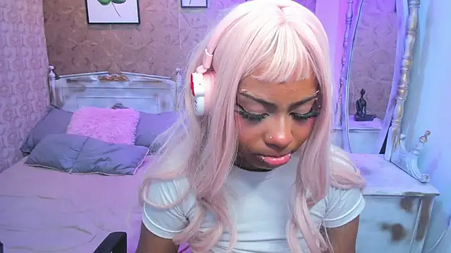 Sofia_clk's cam snapshot