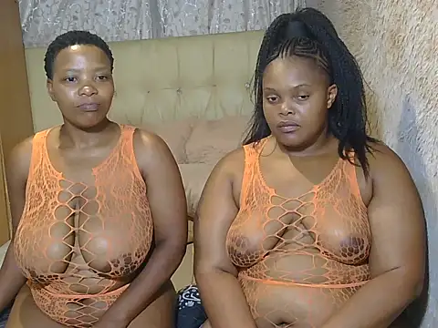 Twin_lovers live sex cam