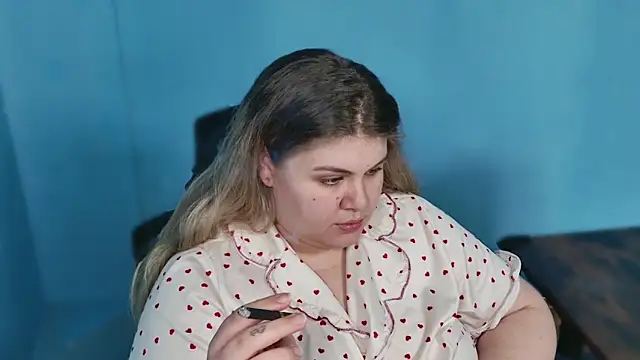 Allyy_baby's cam snapshot