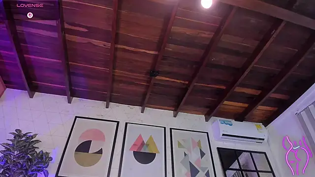 MiaKay1's cam snapshot