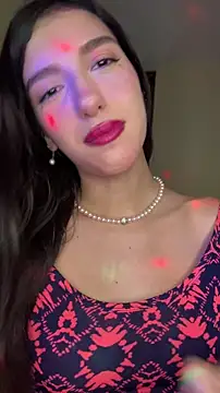 Emily-hottson's cam snapshot