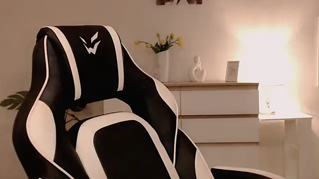 Lola_Richie live sex cam