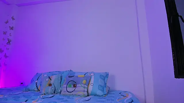 _anais_bustamante_'s cam snapshot